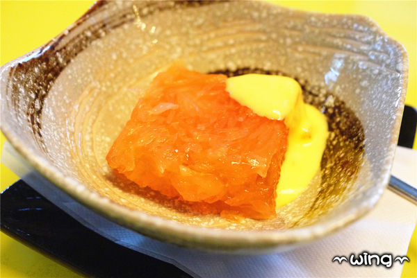 高樂餐飲-鐵板料理 與 小高玉迴轉壽司：［台北信義區］美味海鮮饗宴。【高樂餐飲-鐵板料理 與 小高玉迴轉壽司】炙燒握壽司/生魚片/海膽山藥細麵/胡麻豆腐體驗(捷運南港展覽館站美食餐廳)。