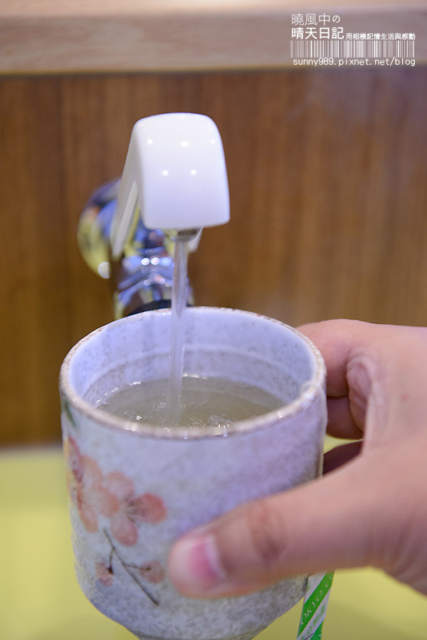 高樂餐飲-鐵板料理 與 小高玉迴轉壽司：【口碑券| 高樂 小高玉迴轉壽司】食材實在美味滿點 賓至如歸的友善餐廳