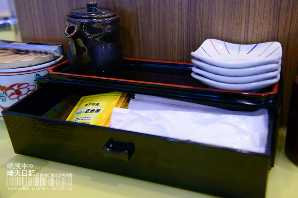 高樂餐飲-鐵板料理 與 小高玉迴轉壽司：【口碑券| 高樂 小高玉迴轉壽司】食材實在美味滿點 賓至如歸的友善餐廳