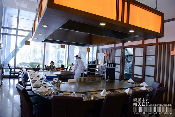 高樂餐飲-鐵板料理 與 小高玉迴轉壽司：【口碑券| 高樂 小高玉迴轉壽司】食材實在美味滿點 賓至如歸的友善餐廳