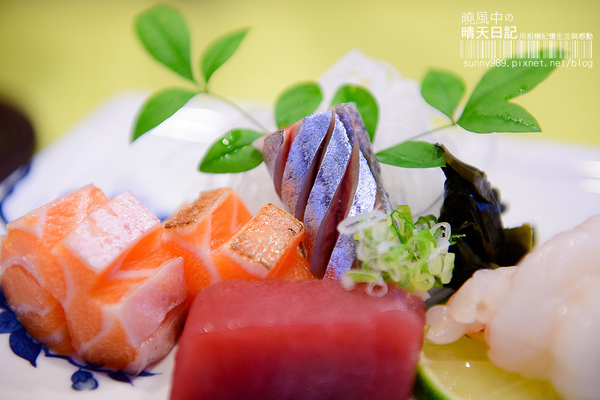 高樂餐飲-鐵板料理 與 小高玉迴轉壽司：【口碑券| 高樂 小高玉迴轉壽司】食材實在美味滿點 賓至如歸的友善餐廳