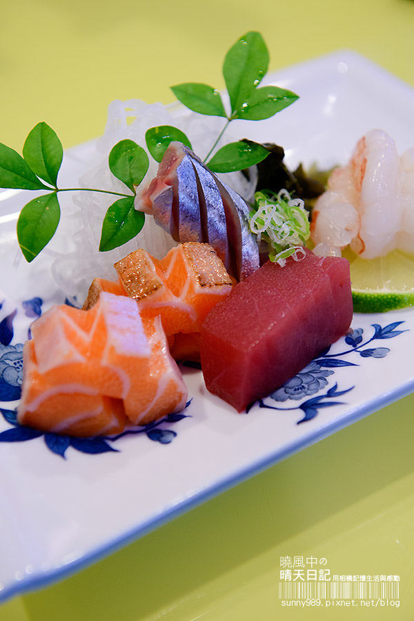 高樂餐飲-鐵板料理 與 小高玉迴轉壽司：【口碑券| 高樂 小高玉迴轉壽司】食材實在美味滿點 賓至如歸的友善餐廳