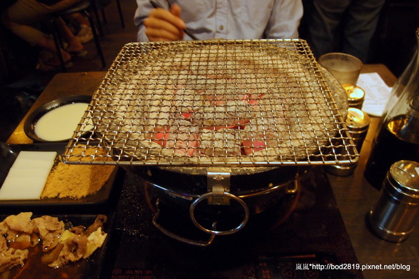 潮肉壽喜燒:【台北南港】潮肉壽喜燒-多元化的壽喜燒吃法,讓你吃不膩!吃完還可以逛逛五分埔喔
