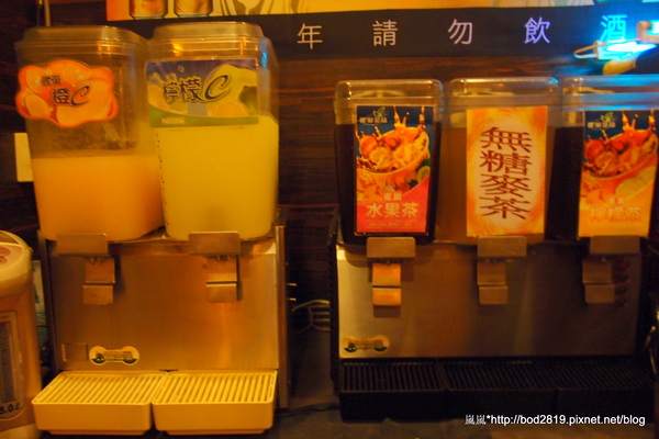 潮肉壽喜燒:【台北南港】潮肉壽喜燒-多元化的壽喜燒吃法,讓你吃不膩!吃完還可以逛逛五分埔喔