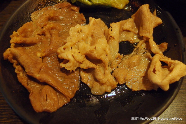 潮肉壽喜燒:【台北南港】潮肉壽喜燒-多元化的壽喜燒吃法,讓你吃不膩!吃完還可以逛逛五分埔喔