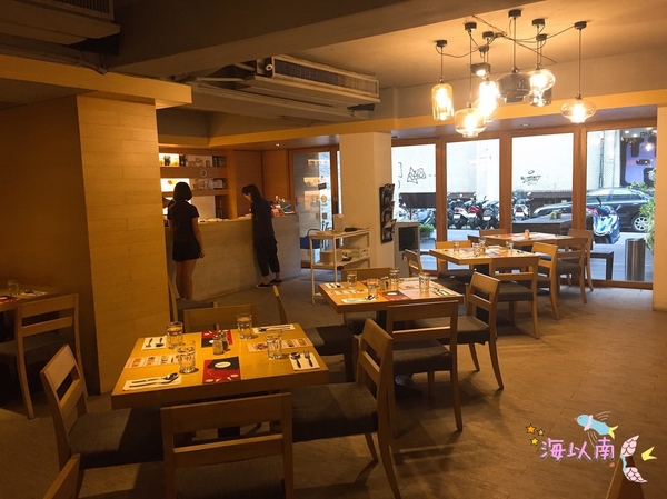 GoGo Pasta(敦南旗艦店)：【台北東區】GoGo Pasta敦南旗艦店 道地異國料理 西班牙生火腿披薩 匈牙利燉牛肉 松露野蕈義大利麵 近忠孝敦化站 可包場