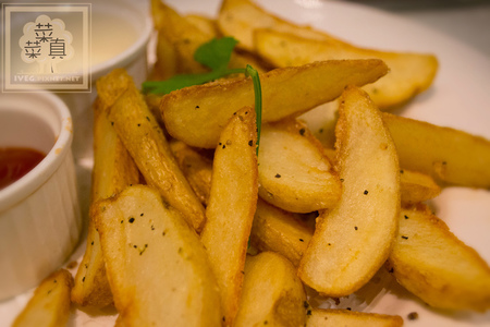 開胃料理─炸薯條香草風味