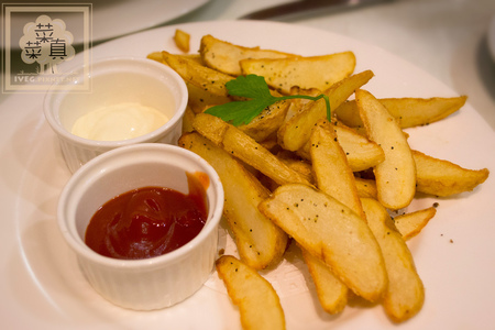 開胃料理─炸薯條香草風味