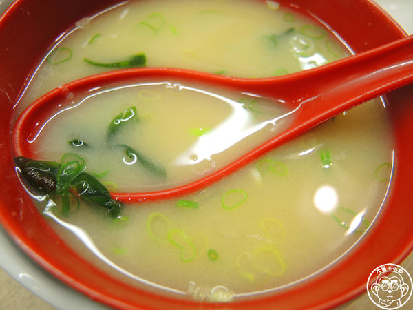 弥味壽司YUMMY SUSHI：呷飽祙【台北萬華･弥味壽司】帥氣跑車送餐