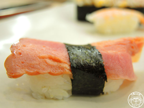 弥味壽司YUMMY SUSHI：呷飽祙【台北萬華･弥味壽司】帥氣跑車送餐