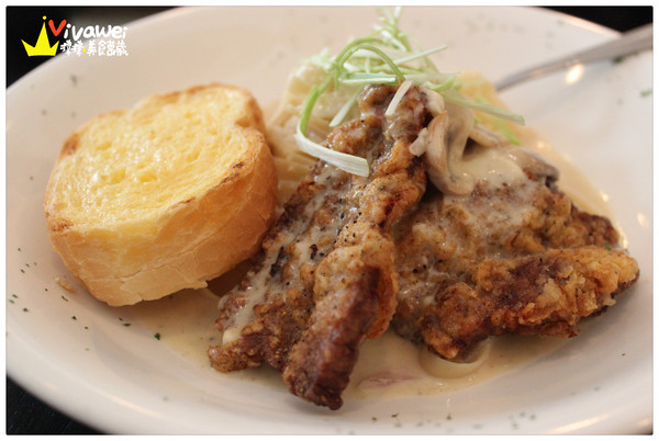 choir cafe快樂美式餐廳：台北萬華區｜西門町電影街內美式餐點專賣『快樂美式餐廳 Choir Cafe』