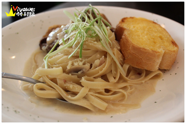 choir cafe快樂美式餐廳：台北萬華區｜西門町電影街內美式餐點專賣『快樂美式餐廳 Choir Cafe』