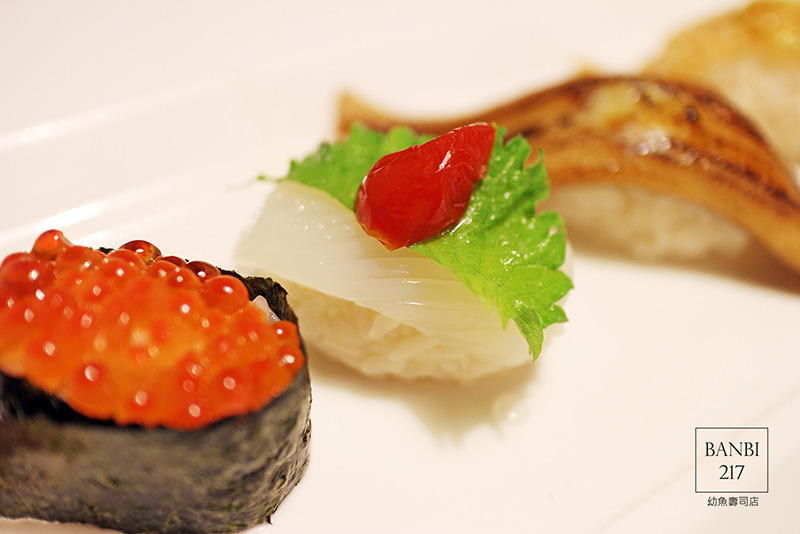 Banbi217 美食旅遊: 幼魚壽司店:台北萬華區好吃平價日本料理、生魚片、握壽司、炙燒(捷運小南門站,捷運西門站)