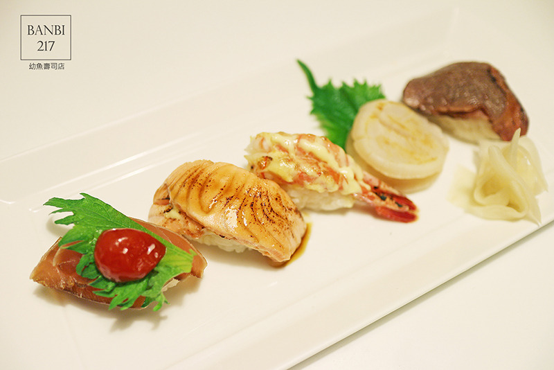 Banbi217 美食旅遊: 幼魚壽司店:台北萬華區好吃平價日本料理、生魚片、握壽司、炙燒(捷運小南門站,捷運西門站)