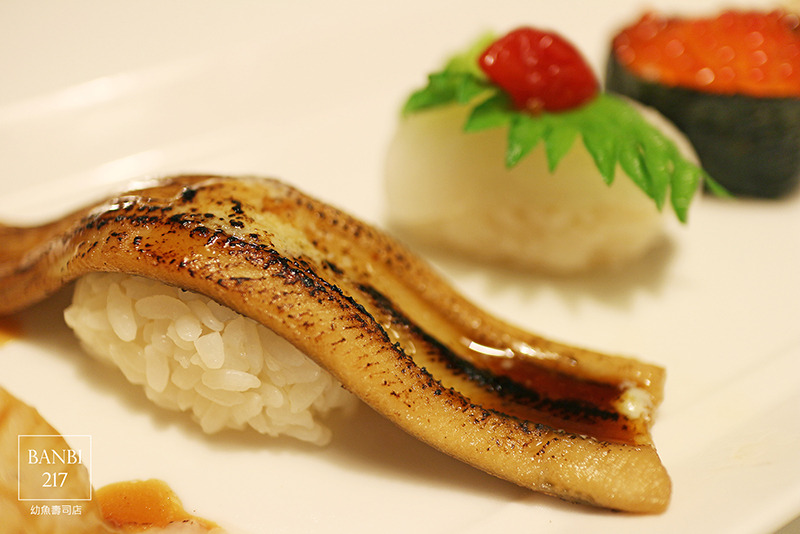 Banbi217 美食旅遊: 幼魚壽司店:台北萬華區好吃平價日本料理、生魚片、握壽司、炙燒(捷運小南門站,捷運西門站)