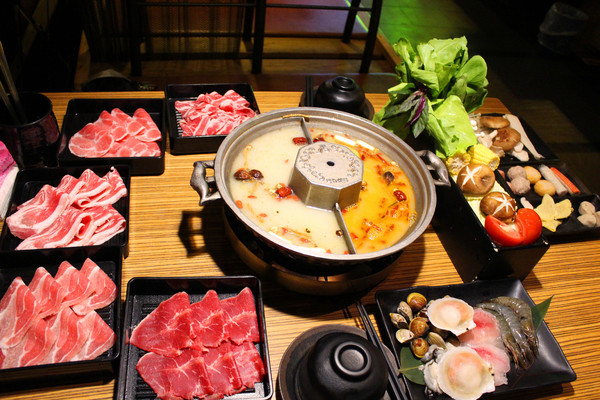 鍋大爺蒙古麻辣鍋(西門店)：[台北]火鍋吃到飽 鍋大爺蒙古麻辣鍋(西門店)