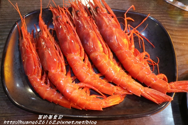 皇家帝國鴛鴦火鍋:【台北萬華區】台北火鍋推薦『 皇家帝國鴛鴦火鍋』吃到飽、捷運西門站~