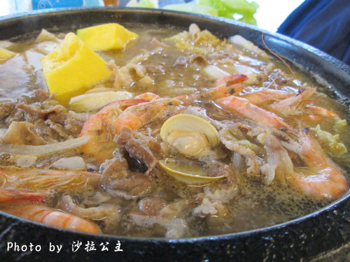 鑽石小紅莓火鍋城：鑽石小紅莓火鍋城~~熄燈了