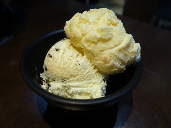 瘋麻辣頂級鴛鴦麻辣火鍋(西門店)：<台北|西門>吃麻辣鍋前先吃花雕雞？好滿足好划算!!!瘋麻辣頂級鴛鴦麻辣火鍋