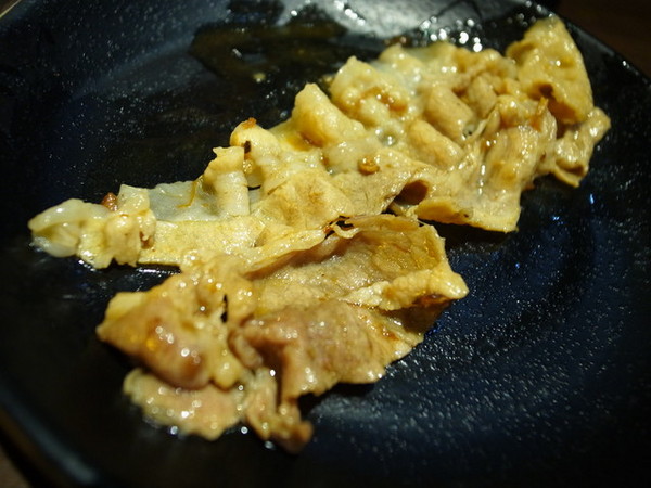 瘋麻辣頂級鴛鴦麻辣火鍋(西門店)：<台北|西門>吃麻辣鍋前先吃花雕雞？好滿足好划算!!!瘋麻辣頂級鴛鴦麻辣火鍋