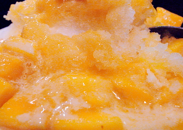 瘋麻辣頂級鴛鴦麻辣火鍋(西門店)：【瘋麻辣頂級鴛鴦麻辣火鍋】來火鍋店不吃火鍋，就是要「戰國花雕雞」吃。到。飽～