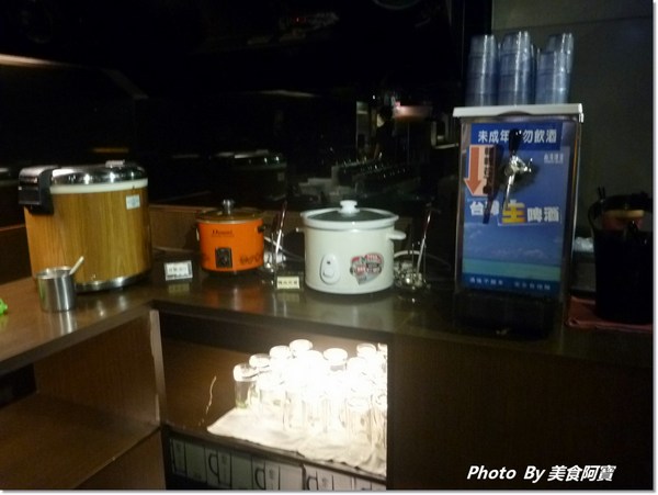 瘋麻辣頂級鴛鴦麻辣火鍋(西門店):【台北市】人氣花雕雞吃到飽「瘋麻辣」