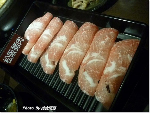 瘋麻辣頂級鴛鴦麻辣火鍋(西門店):【台北市】人氣花雕雞吃到飽「瘋麻辣」