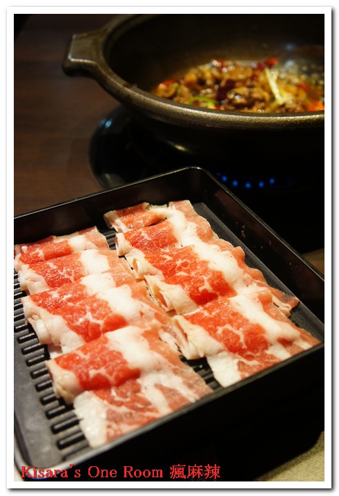 瘋麻辣頂級鴛鴦麻辣火鍋(西門店)：讓所有朋友都滿足的瘋麻辣