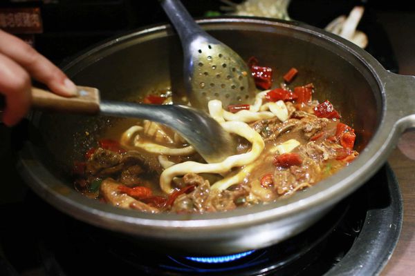 【台北】瘋麻辣火鍋吃到飽-花雕雞火鍋吃到飽-西門町