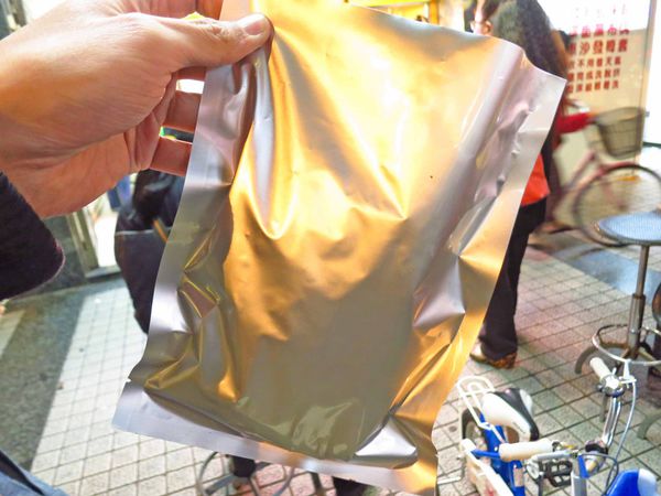 【台北萬華美食】阿忠碳烤-西門町香噴噴的烤肉