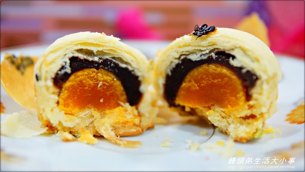 2013金格中秋月餅禮盒試吃：【宅配】采吟月禮盒(星球月餅)♪♪金格食品♪♪