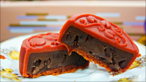 2013金格中秋月餅禮盒試吃：【宅配】采吟月禮盒(星球月餅)♪♪金格食品♪♪