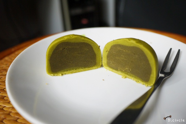 金格食品：體驗●金格『采吟月中秋禮盒』-2013太空美味之旅~遇上月餅星球~~✰