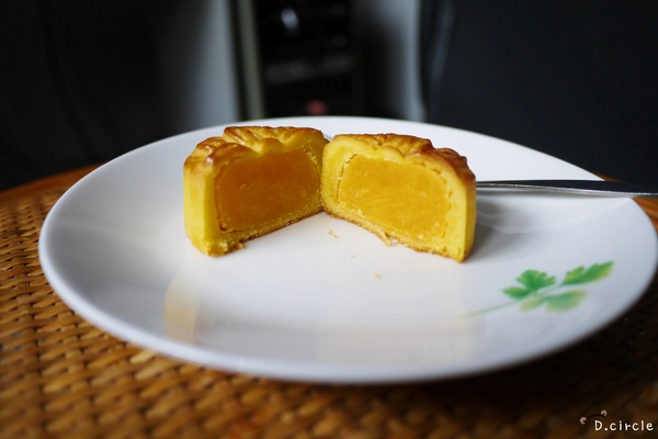 金格食品：體驗●金格『采吟月中秋禮盒』-2013太空美味之旅~遇上月餅星球~~✰