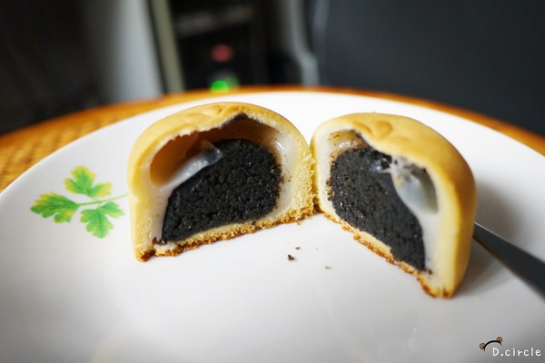 金格食品：體驗●金格『采吟月中秋禮盒』-2013太空美味之旅~遇上月餅星球~~✰