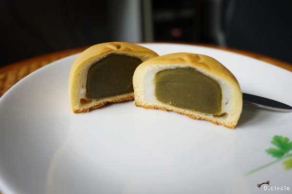 金格食品：體驗●金格『采吟月中秋禮盒』-2013太空美味之旅~遇上月餅星球~~✰