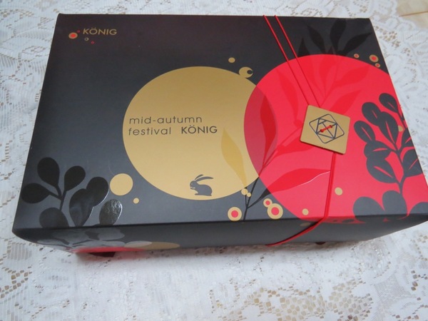 金格食品股份有限公司:漫步星球的『2013金格-沐繪月中秋禮盒』