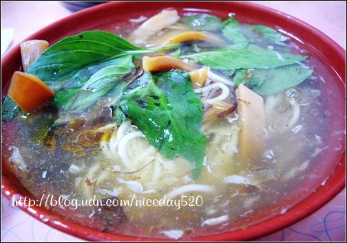 城中美食:萬華區美食|城中美食~招牌魷魚焿麵