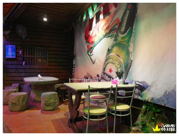 天下第一味：台北內湖區｜超懷舊！在公車上吃美味的平價熱炒『天下第一味』 宵夜 晚餐 便宜 美食推薦 聚餐 父親節 母親節 情人節