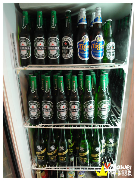 天下第一味：台北內湖區｜超懷舊！在公車上吃美味的平價熱炒『天下第一味』 宵夜 晚餐 便宜 美食推薦 聚餐 父親節 母親節 情人節