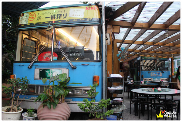 天下第一味：台北內湖區｜超懷舊！在公車上吃美味的平價熱炒『天下第一味』 宵夜 晚餐 便宜 美食推薦 聚餐 父親節 母親節 情人節