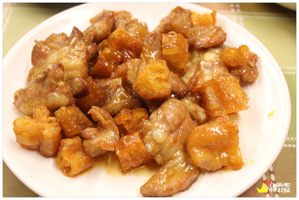 天下第一味：台北內湖區｜超懷舊！在公車上吃美味的平價熱炒『天下第一味』 宵夜 晚餐 便宜 美食推薦 聚餐 父親節 母親節 情人節