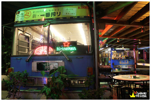 天下第一味：台北內湖區｜超懷舊！在公車上吃美味的平價熱炒『天下第一味』 宵夜 晚餐 便宜 美食推薦 聚餐 父親節 母親節 情人節