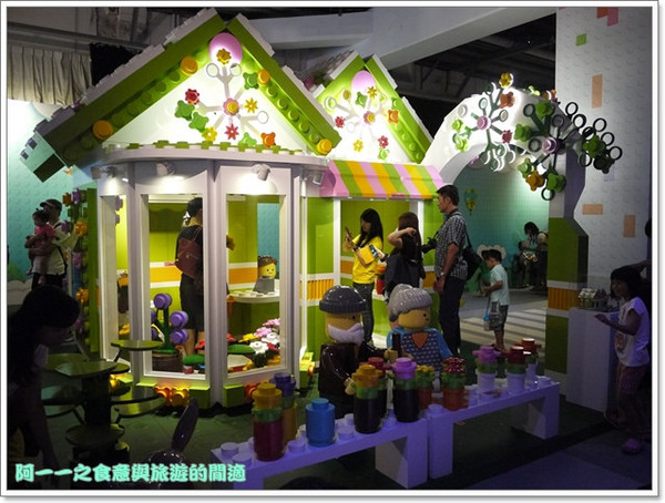 Fun大吧!積木村。走進積木的甜蜜世界–巨型積木展(台北場):台北華山 Fun大吧!積木村特展~進入積木的世界