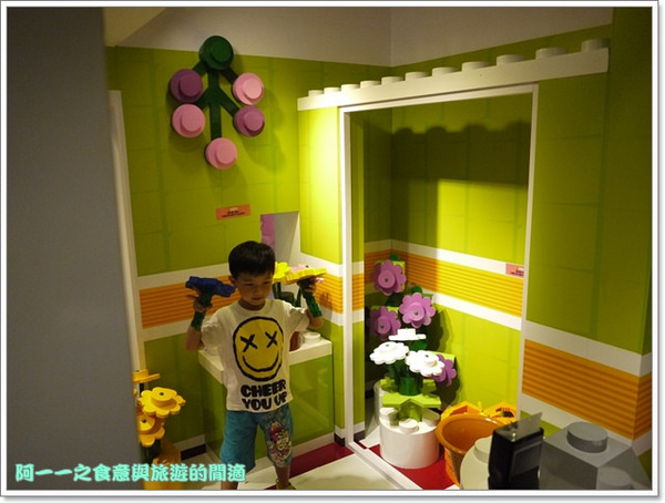 Fun大吧!積木村。走進積木的甜蜜世界–巨型積木展(台北場):台北華山 Fun大吧!積木村特展~進入積木的世界