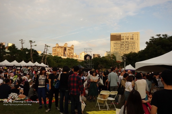 華山文創園區~香港週民俗文化:遊。華山文創香港周+現在一餐一口包子就飽了!+法式野餐電影院Vive La Vie!