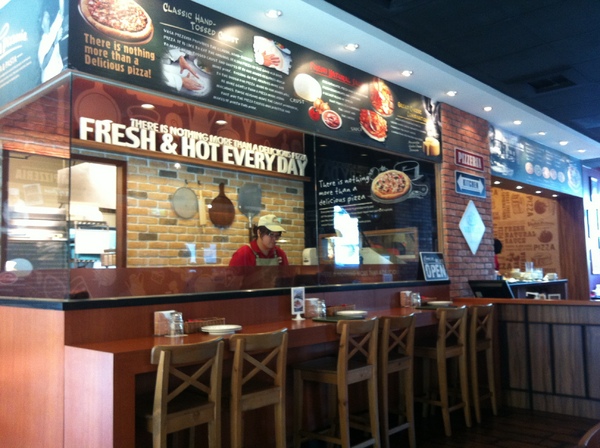 Vasa Pizzeria瓦薩比薩(內科店)：『口碑券』VASA Pizzeria 瓦薩比薩(內科店)