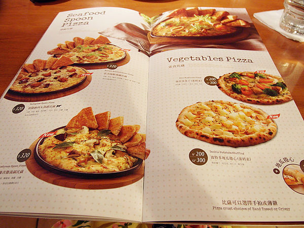 Vasa Pizzeria瓦薩比薩(內科店)：【西湖】Vasa Pizzeria瓦薩比薩(內科店)。終於如願吃到你