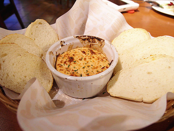 Vasa Pizzeria瓦薩比薩(內科店)：【西湖】Vasa Pizzeria瓦薩比薩(內科店)。終於如願吃到你