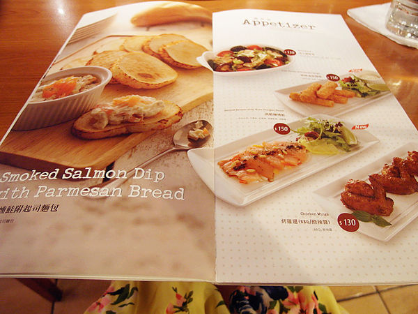 Vasa Pizzeria瓦薩比薩(內科店)：【西湖】Vasa Pizzeria瓦薩比薩(內科店)。終於如願吃到你